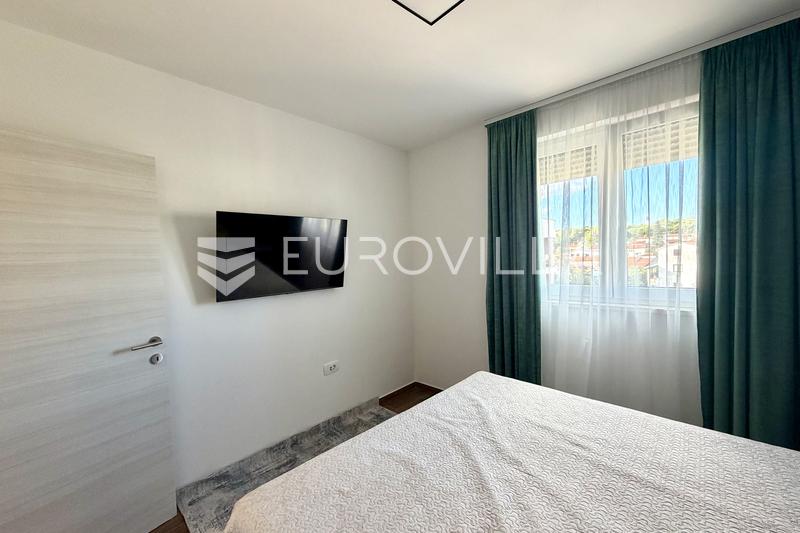 Ístria, Pula, aluguel de longa duração de um apartamento moderno em um novo edifício com vista para o mar e garagem - 6