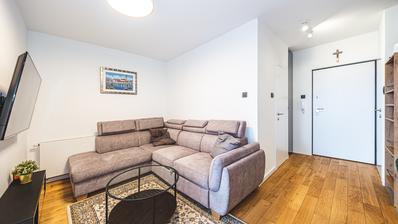 Zagreb, Siget, moderan trosoban stan 50 m²