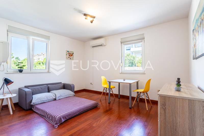 Split, Firule, ikinci katta eşyalı daire, uzun dönem kiralama için uygun - 2