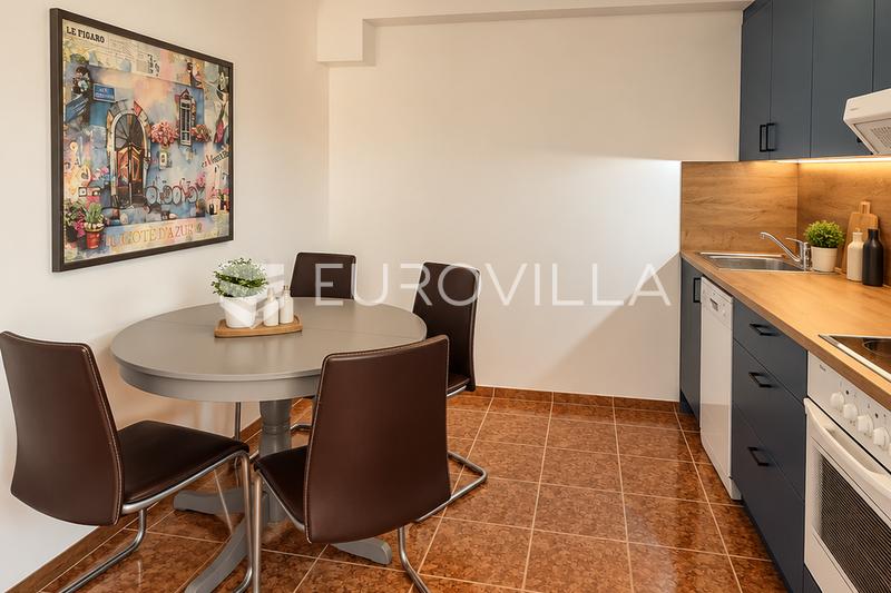 Crikvenica, Dramalj, à louer, spacieux appartement trois pièces 70 m², terrasse, parking - 10