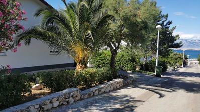 Zadar, Vir, schönes Haus in ausgezeichneter Lage in Meeresnähe