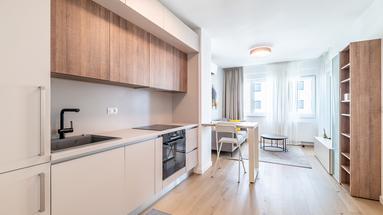 Záhřeb, Vrbani, krásný byt s jednou ložnicí, parkování, komora 47 m²