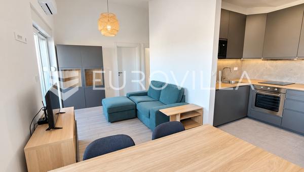 Istrie, Pula, bel appartement dans un immeuble neuf, première location