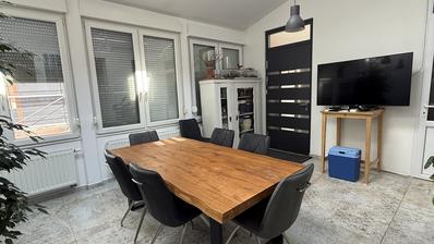 Osijek, Centar grada, uređen 3, soban stan površine 86 m² na 1. katu