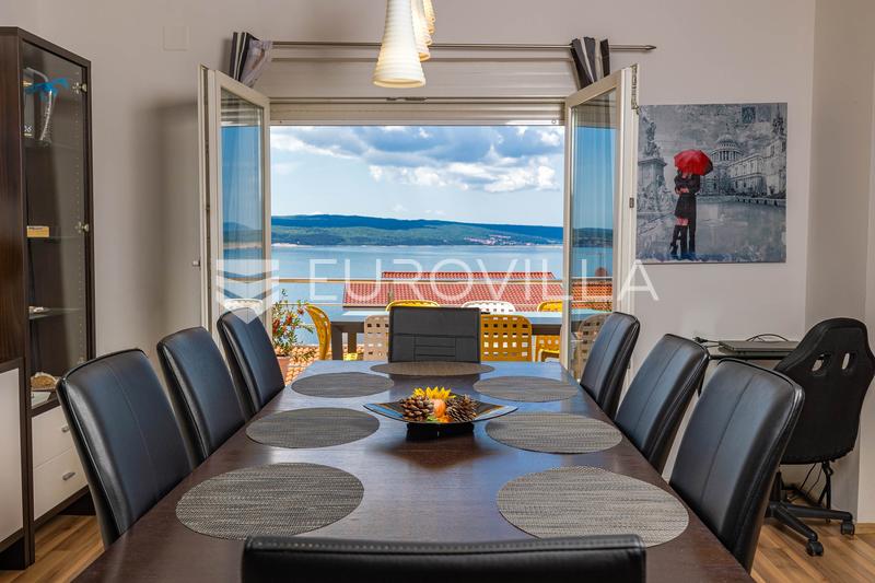 Dramalj, kuća s 6 apartmana, uhodan turistički najam, pogled na more