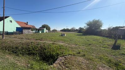 Drenje, en rummelig grund på 6.766 m² med en fremragende beliggenhed