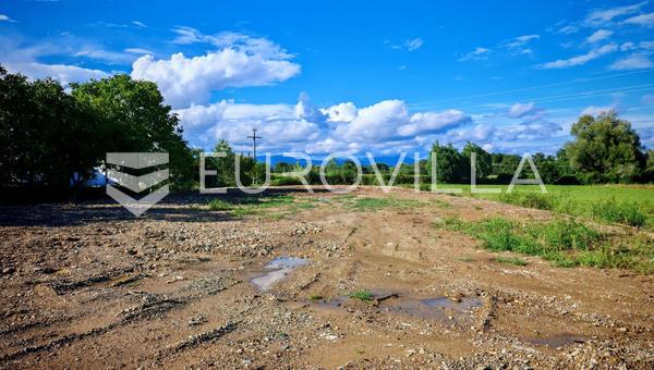 Озаль, земельный участок под застройку площадью 2500 м², коммерческого назначения, превосходное расположение