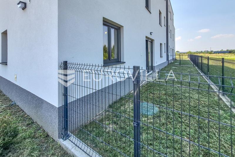 Velika Gorica, НОВОЕ СТРОИТЕЛЬСТВО, коммерческое помещение, офис, 4 парковочных места, 90 м² - 11