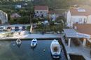 Pelješac, Broce, tradicionalna kamena kuća uz more - 2