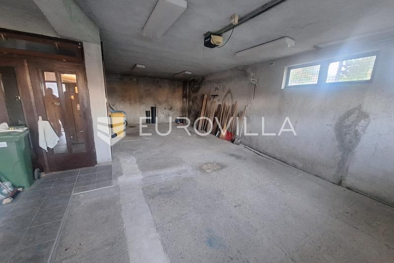 Karlovac, Donja Jelsa, casa de 360 m² en una parcela de 4000 m² - 11