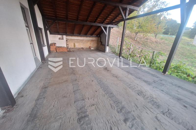 Karlovac, Donja Jelsa, casa de 360 m² en una parcela de 4000 m² - 9
