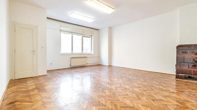 Zagreb, Donji Grad, yüksek zemin katta 146 m2 ofis alanı