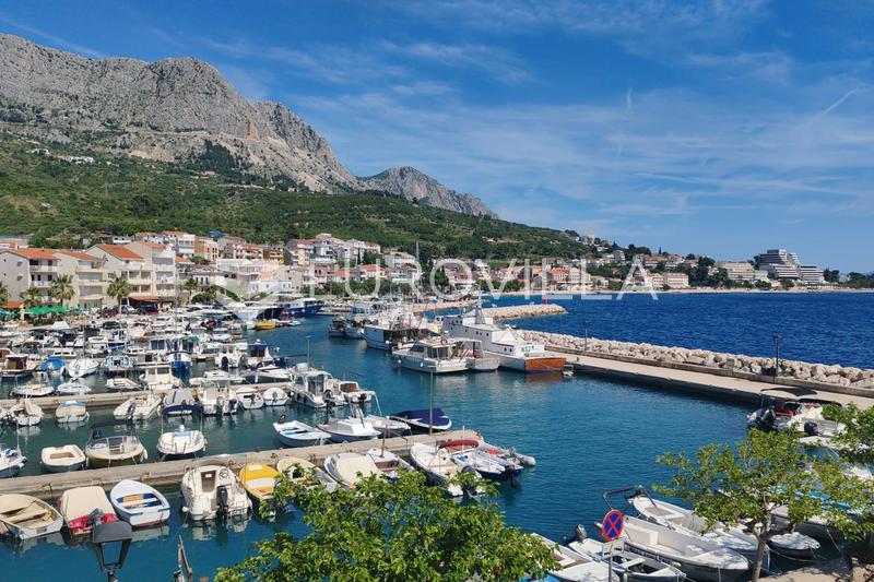 Podgora, dom wielorodzinny z pięknym widokiem, pierwszy rząd do morza - 15