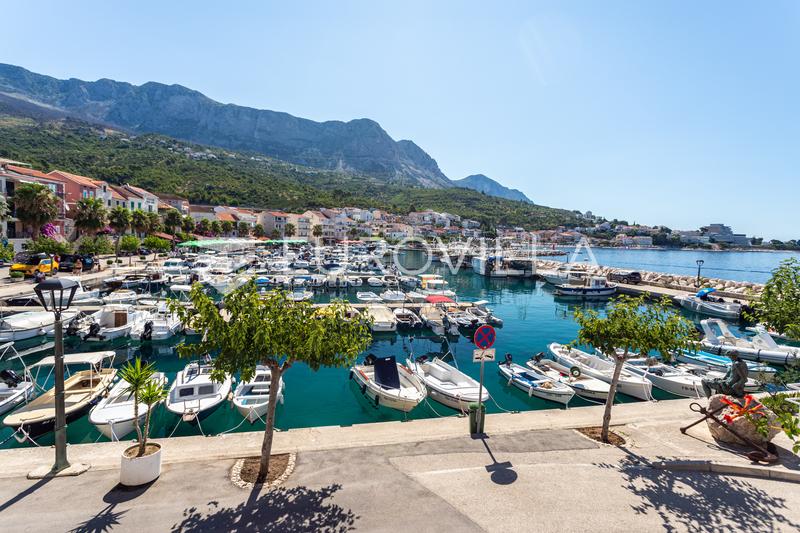 Podgora, dom wielorodzinny z pięknym widokiem, pierwszy rząd do morza - 17