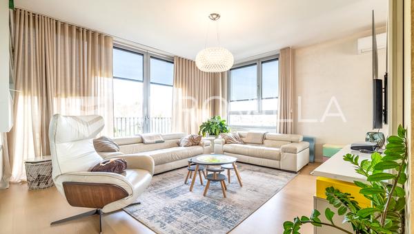 Zagreb, Sveti Duh, otoparklı lüks dört odalı daire, 153 m²