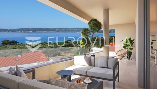 Zadar, Sveti Filip i Jakov, apartamento de dos habitaciones en el primer piso de un edificio residencial.