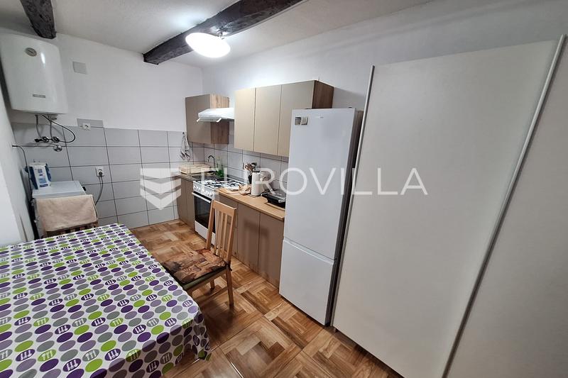 Karlovac, Zadobarje, appartement 25 m², récemment rénové avec terrasse - 2