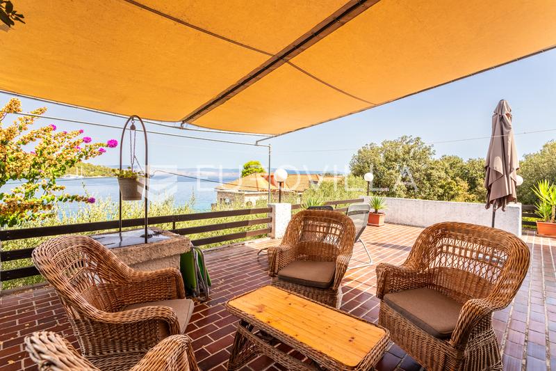 Solta, Necujam - Kiinteistö tilavalla 3 843 m²:n tontilla ensimmäisellä rivillä meren rannalla - 22