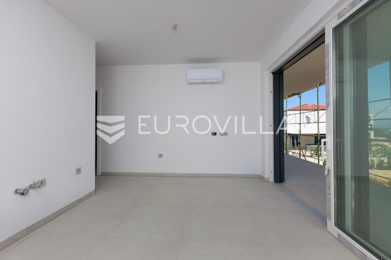 Île de Krk, Vrbnik, appartement dans un nouveau développement avec jardin, piscine et vue sur la mer - 9