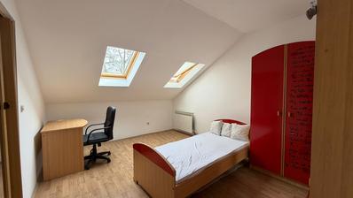 Đakovo, Centre-ville - Appartement de deux chambres de 61 m² avec débarras