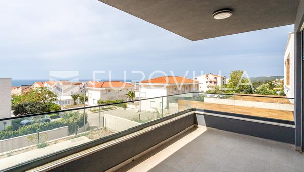 Pag, Novalja, muhteşem teraslı dubleks daire, 153 m²