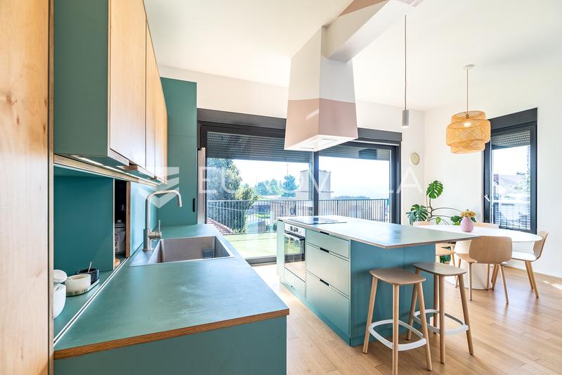 Zagreb, Tresnjevka, penthouse de trois chambres avec parking et terrasse - 4