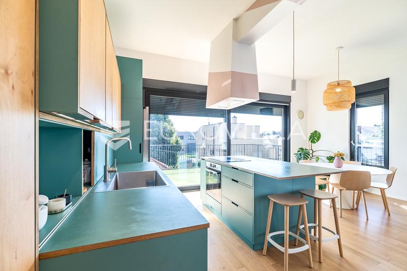 Zagreb, Tresnjevka, penthouse de trois chambres avec parking et terrasse - 5
