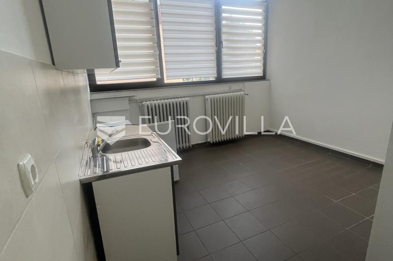 Slavonski Brod, 66 m² Local comercial en alquiler - 5