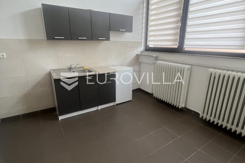 Slavonski Brod, 66 m² Local comercial en alquiler - 4