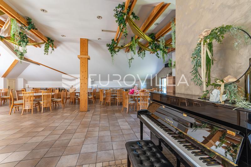Nedelisce, Puscine - Restaurang, Pensionat, Evenemangscenter, 1 078 m² - 11