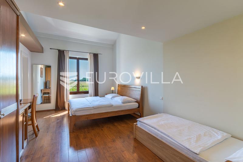 Nedelisce, Puscine - Restaurang, Pensionat, Evenemangscenter, 1 078 m² - 16