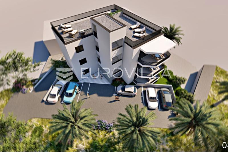 Trogir, Okrug Gornji, Apartman S5 na drugom katu površine od 76 m² s krovnom terasom