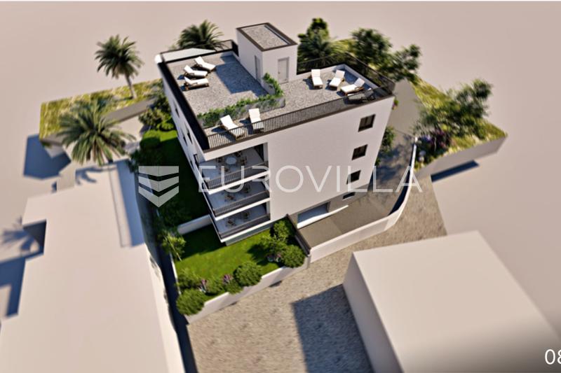 Trogir, Okrug Gornji, Apartman S5 na drugom katu površine od 76 m² s krovnom terasom