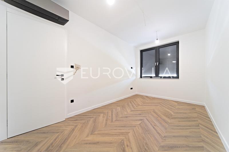  Osijek, Donji Grad, Moderne toværelses lejlighed, 111 m² med to private parkeringspladser  - 24