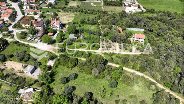 İstirya, Stinjan, inşaat arsası 12600 m²