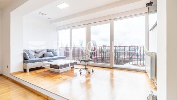 Zagreb, Cvjetno naselje, Veslačka ulica prekrasan trosoban stan 72 m²