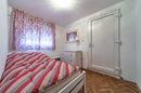 Aljmas - eladó, egy szép, jól karbantartott nyaraló 87 m² területtel - 3