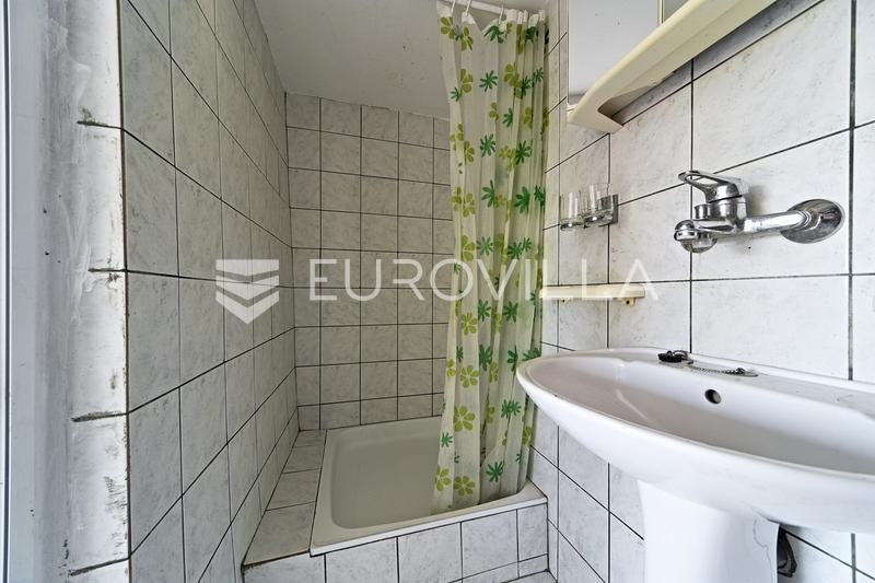 Aljmas - eladó, egy szép, jól karbantartott nyaraló 87 m² területtel - 21