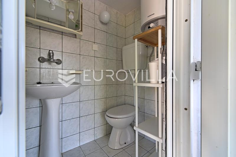 Aljmas - eladó, egy szép, jól karbantartott nyaraló 87 m² területtel - 20