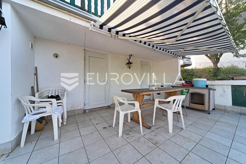 Aljmas - eladó, egy szép, jól karbantartott nyaraló 87 m² területtel - 22