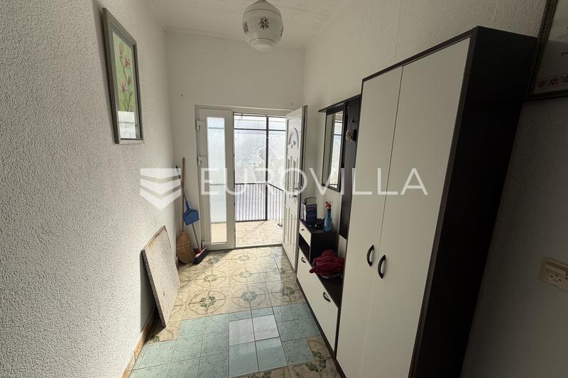 Mandićevac, 120 m² house with a large 1,164 m² plot - 5