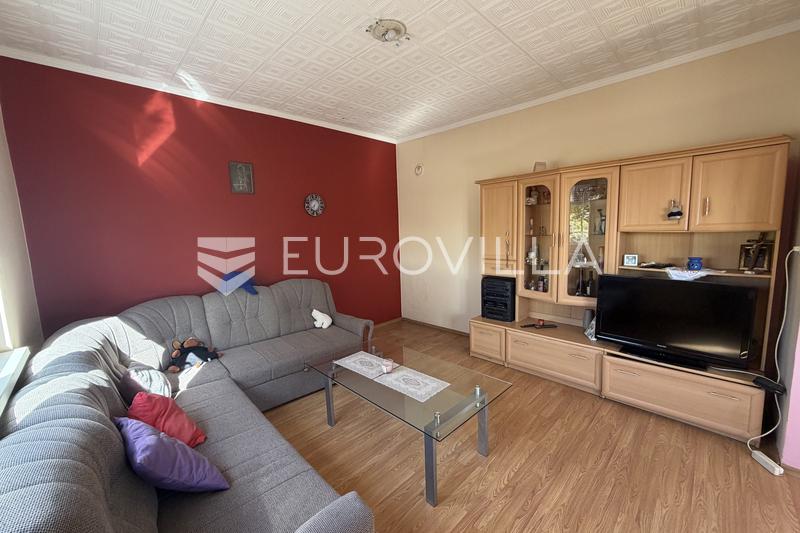 Mandićevac, 120 m² house with a large 1,164 m² plot - 2