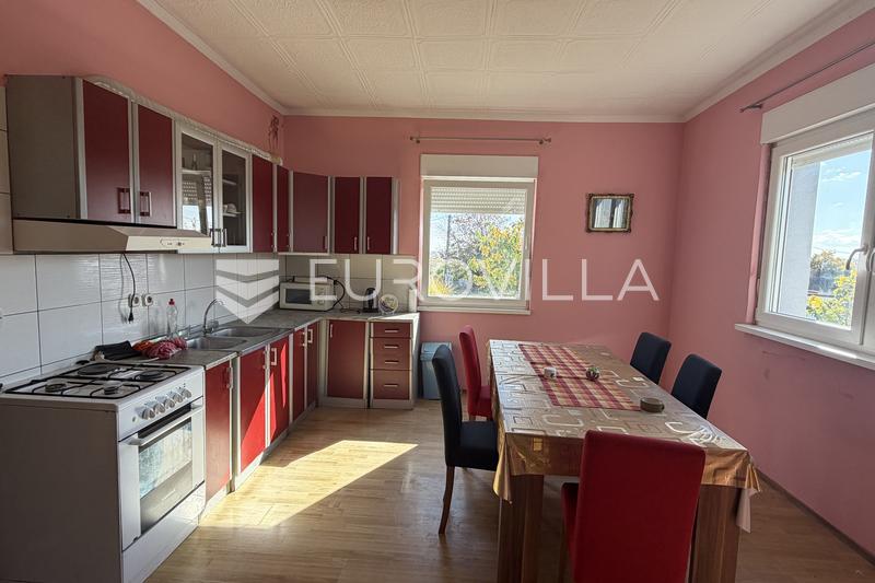 Mandićevac, 120 m² house with a large 1,164 m² plot - 3