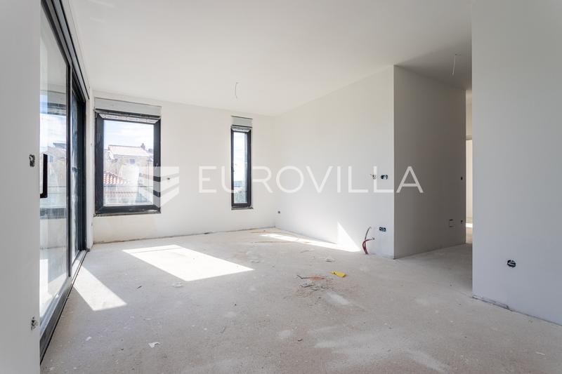 Trogir, apartamento de dos dormitorios en el primer piso con balcón - 2