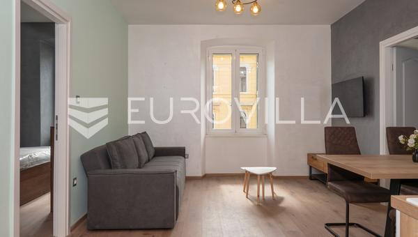 Rijeka, Zentrum, Fünfzimmerwohnung von 97 m² mit zwei separaten Wohneinheiten zur Langzeitmiete