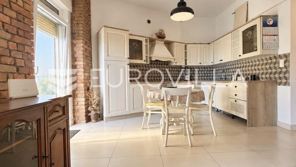 Fiume, Belveder - appartamento di 82 m² con ampia loggia e vista mare