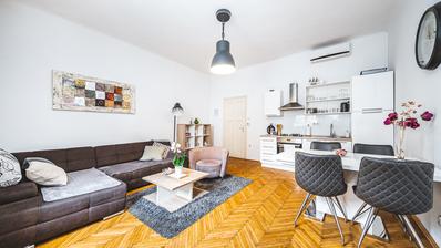 Zagreb, Petrova, smuk etværelses lejlighed, netto gulvareal 50 m²