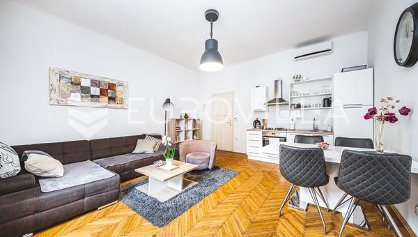 Zagreb, Petrova, prekrasan dvosoban stan 50 m²