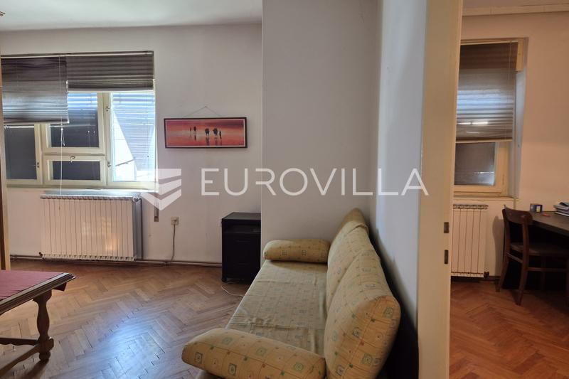Zagreb, Gornja Dubrava, Rua Trepcanska, apartamento de dois quartos de 58 m², primeiro andar - 2