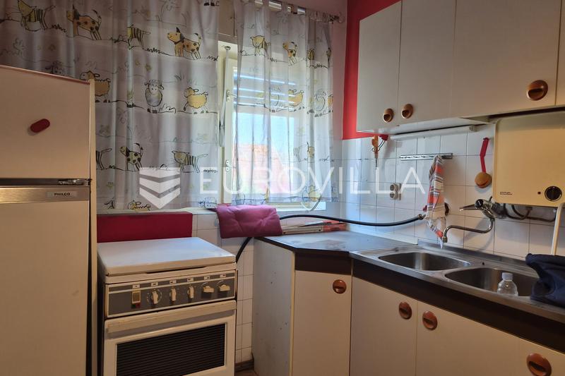 Zagreb, Gornja Dubrava, Rua Trepcanska, apartamento de dois quartos de 58 m², primeiro andar - 5